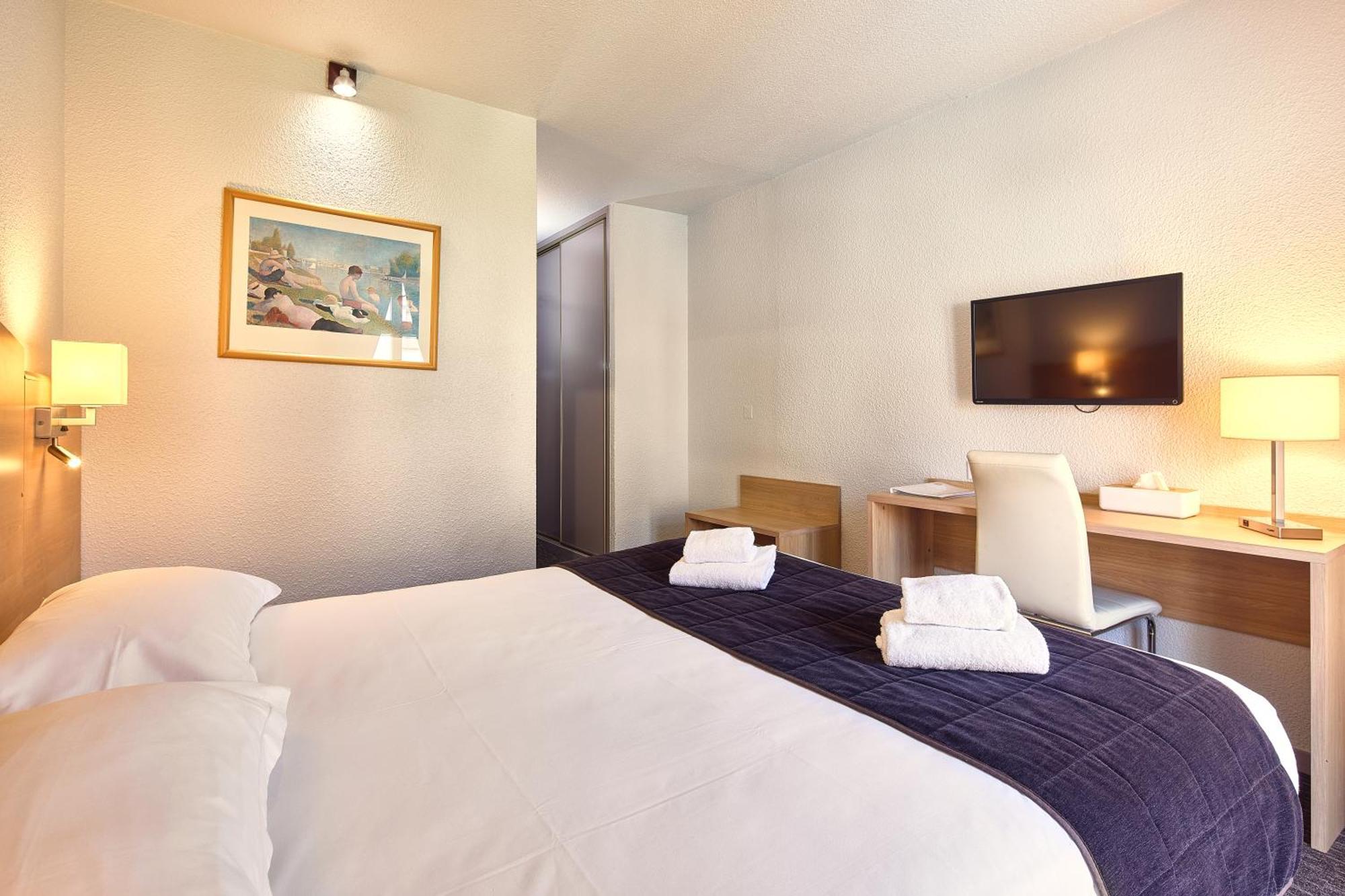 Hotel Saint Laurent Nogent-sur-Seine Exterior photo