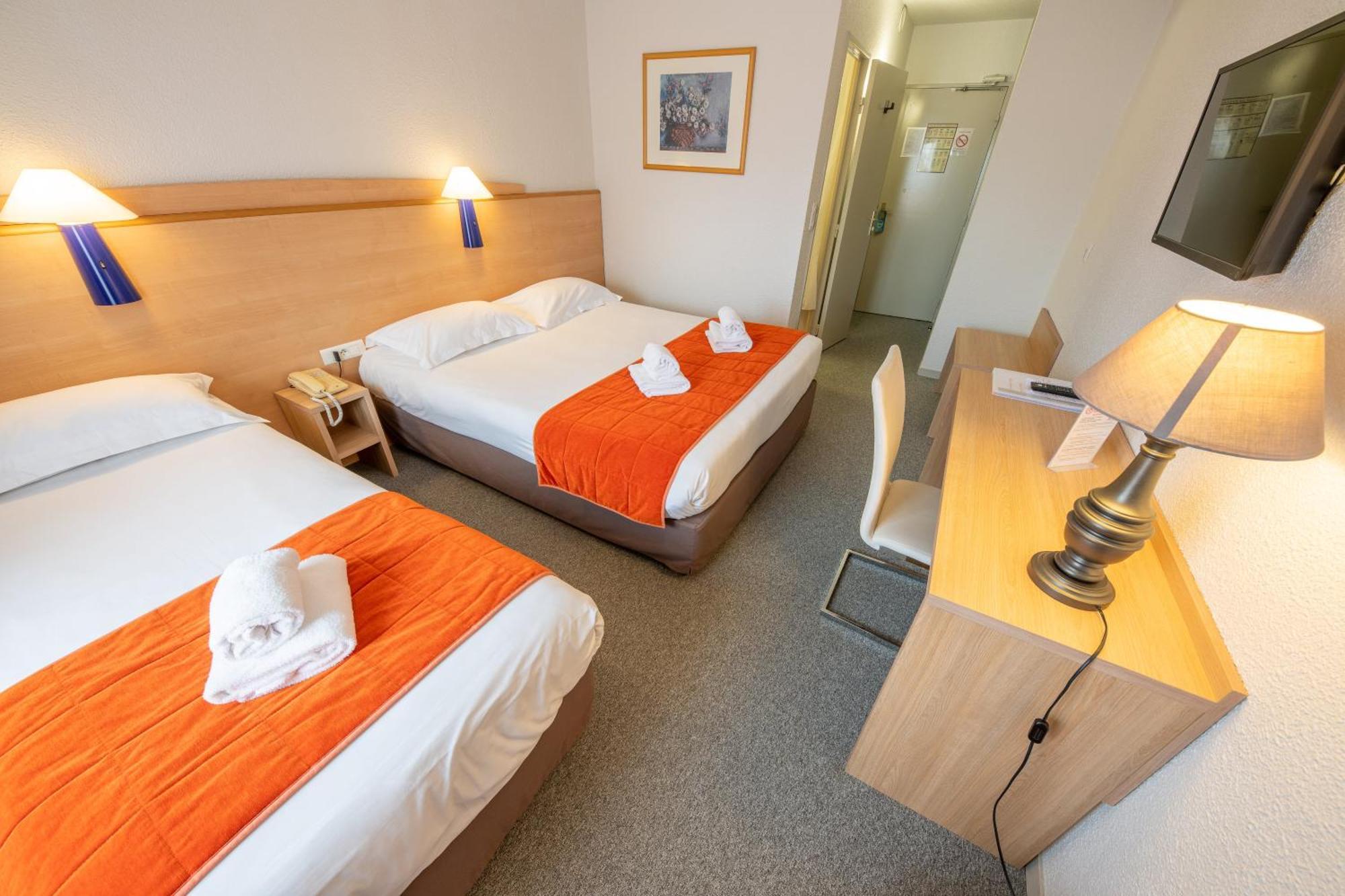 Hotel Saint Laurent Nogent-sur-Seine Room photo